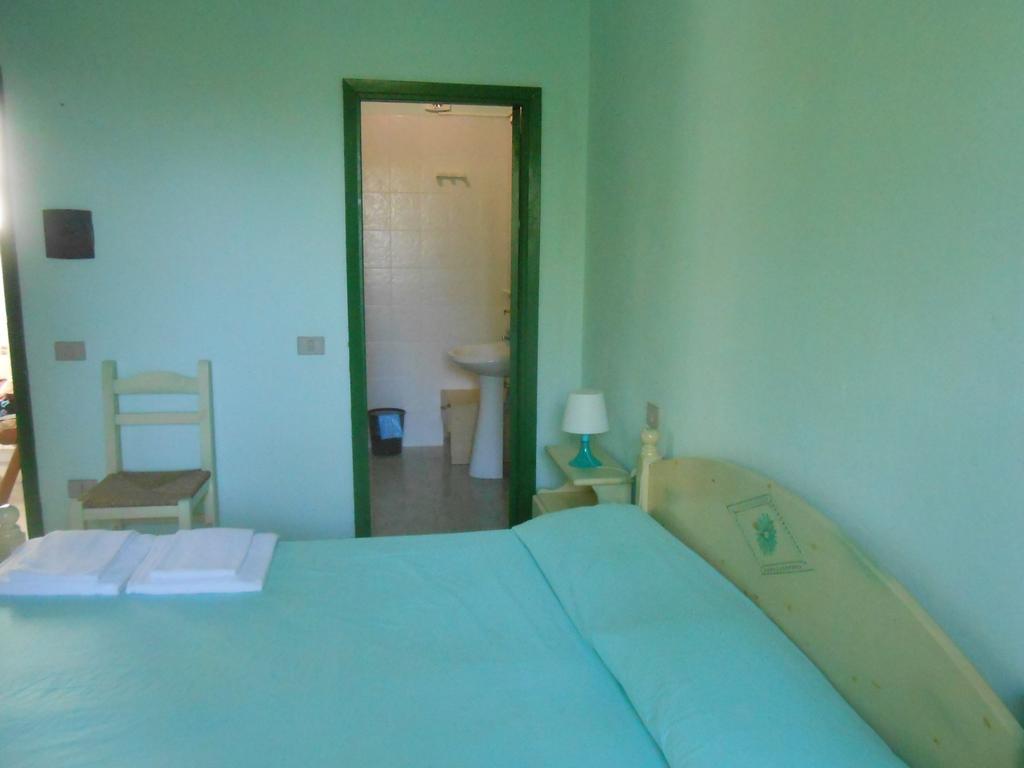 Agriturismo Tupei Hotel Calasetta Room photo